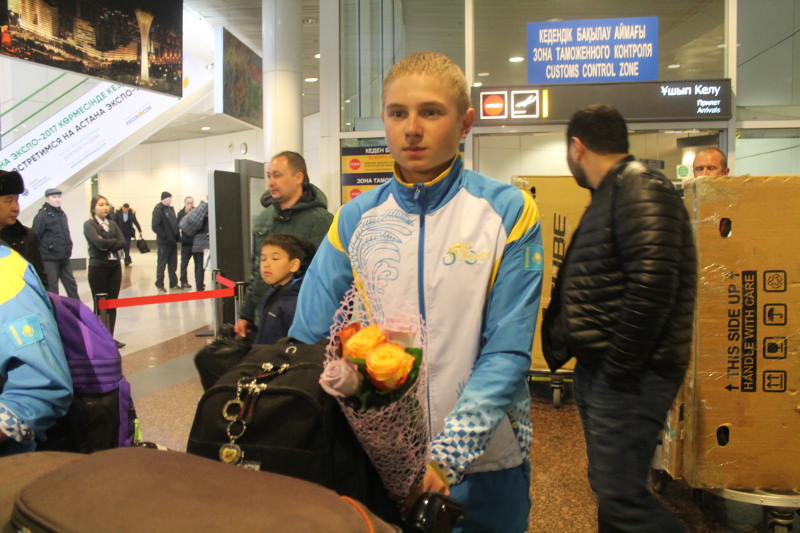 Азия чемпионатында өнер көрсеткен спортшылар алтын медальмен оралды