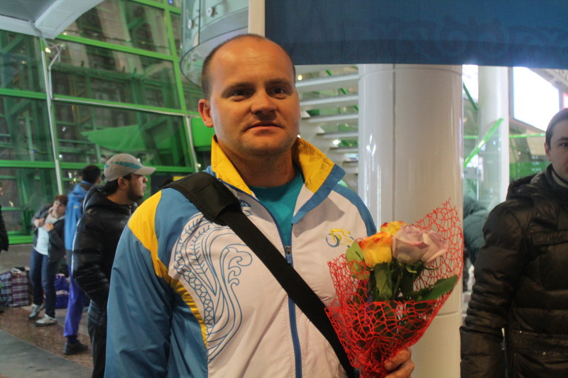 Азия чемпионатында өнер көрсеткен спортшылар алтын медальмен оралды