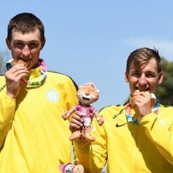 «Маунтинбайк - для безбашенных». Казахстанские велогонщики рассказали о победе на юношеской олимпиаде