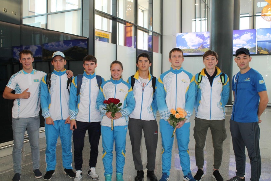 Азия Кубогының чемпиондарын қарсы алу