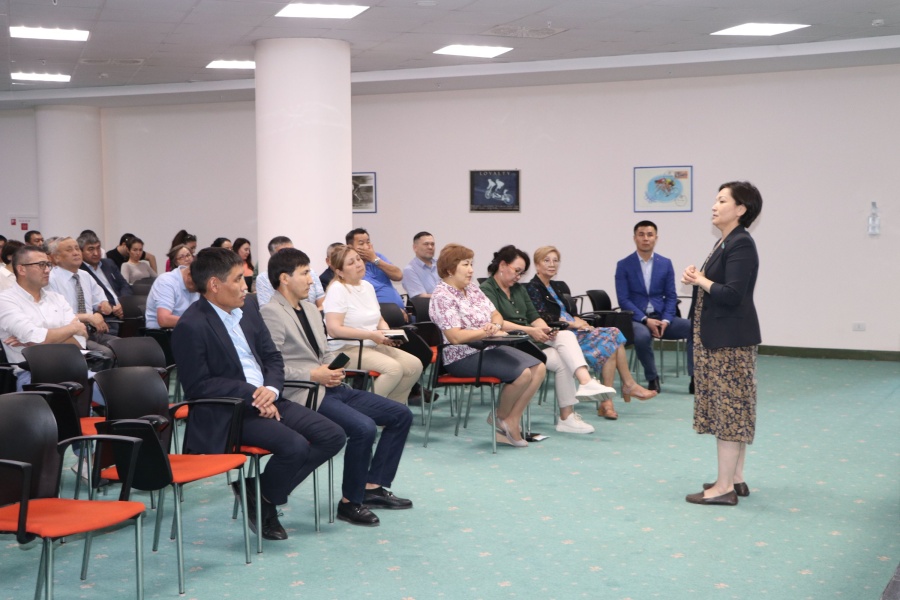 Кәсіпорын қызметкерлерінің Қазақстан Республикасы Мәжілісінің депутатымен кездесуі