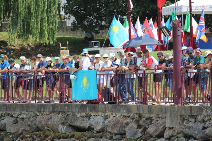 Байдарка мен каноэде есу слаломы бойынша "2022 ECO JUNIOR SLALOM CUP IVREA" Халықаралық турнирі өтті