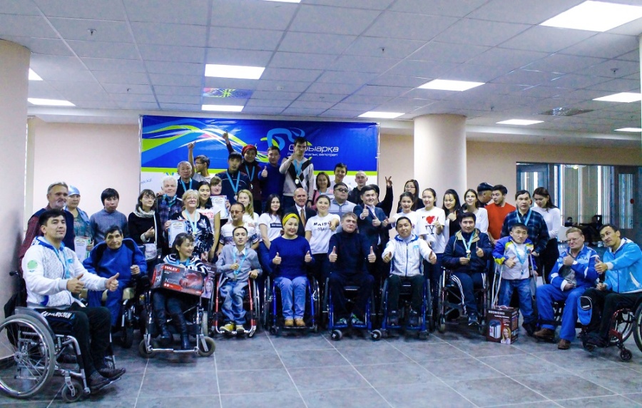 Мүмкіндігі шектеулі жандар арасында турнир