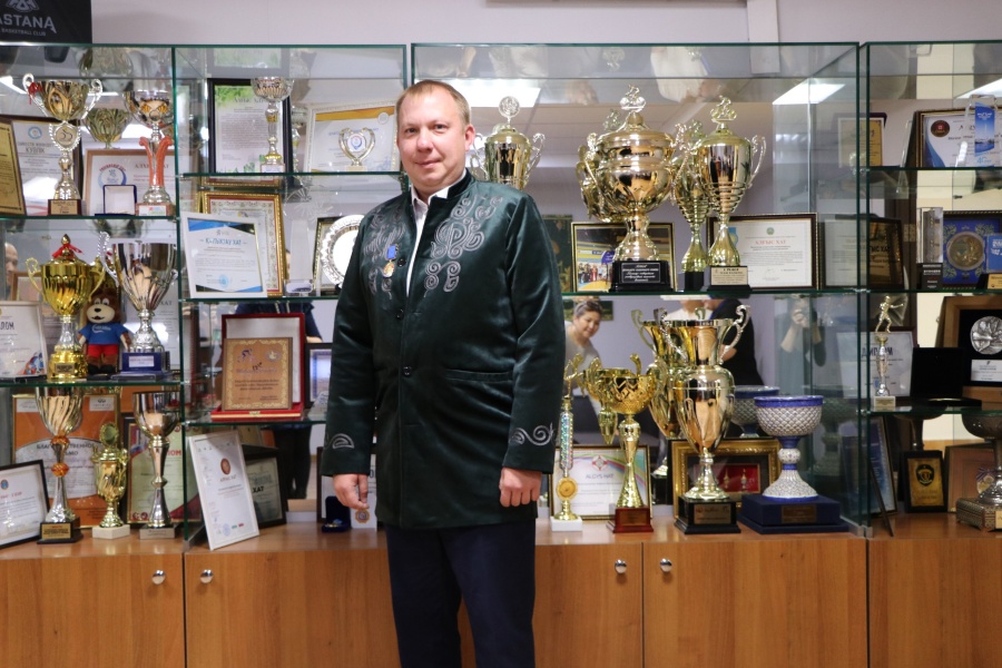 «АСТАНА» ОДО ОРТАЛЫҒЫНЫҢ ДИРЕКТОРЫ А.В. МОГИЛЕВСКИЙ СПОРТ ЖӘНЕ ДЕНЕ ШЫНЫҚТЫРУ ІСТЕРІ КОМИТЕТІНІҢ МАРАПАТ БЕЛГІСІМЕН МАРАПАТТАЛДЫ