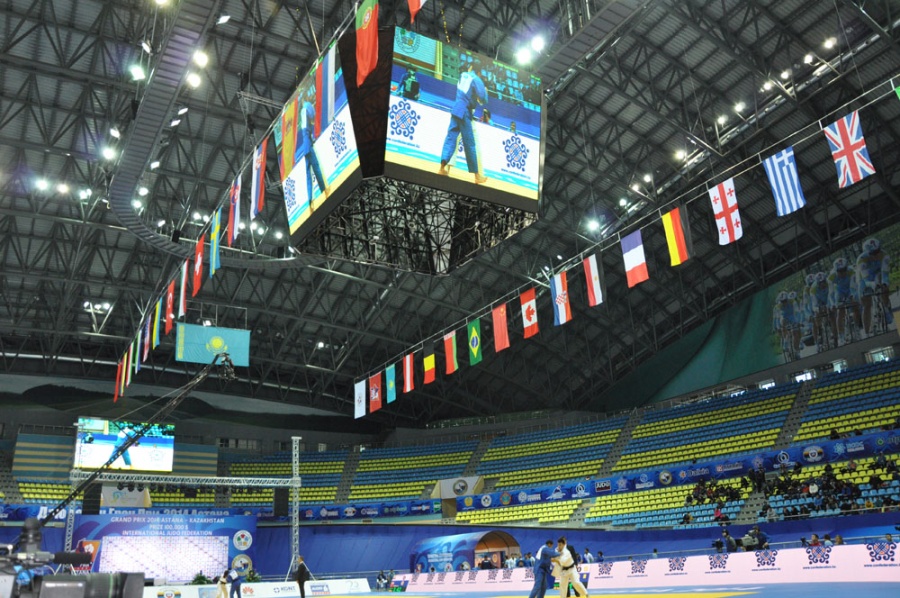 Максим Раков медаль топтамасын толықтырды