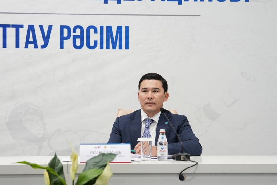 ЕРБОЛ МЫРЗАБОСЫНОВ ТАЕКВОНДОДАН ЖАЗҒЫ УНИВЕРСИАДА МЕН АЗИЯ ЧЕМПИОНАТЫНЫҢ ЖЕҢІМПАЗДАРЫН МАРАПАТТАДЫ