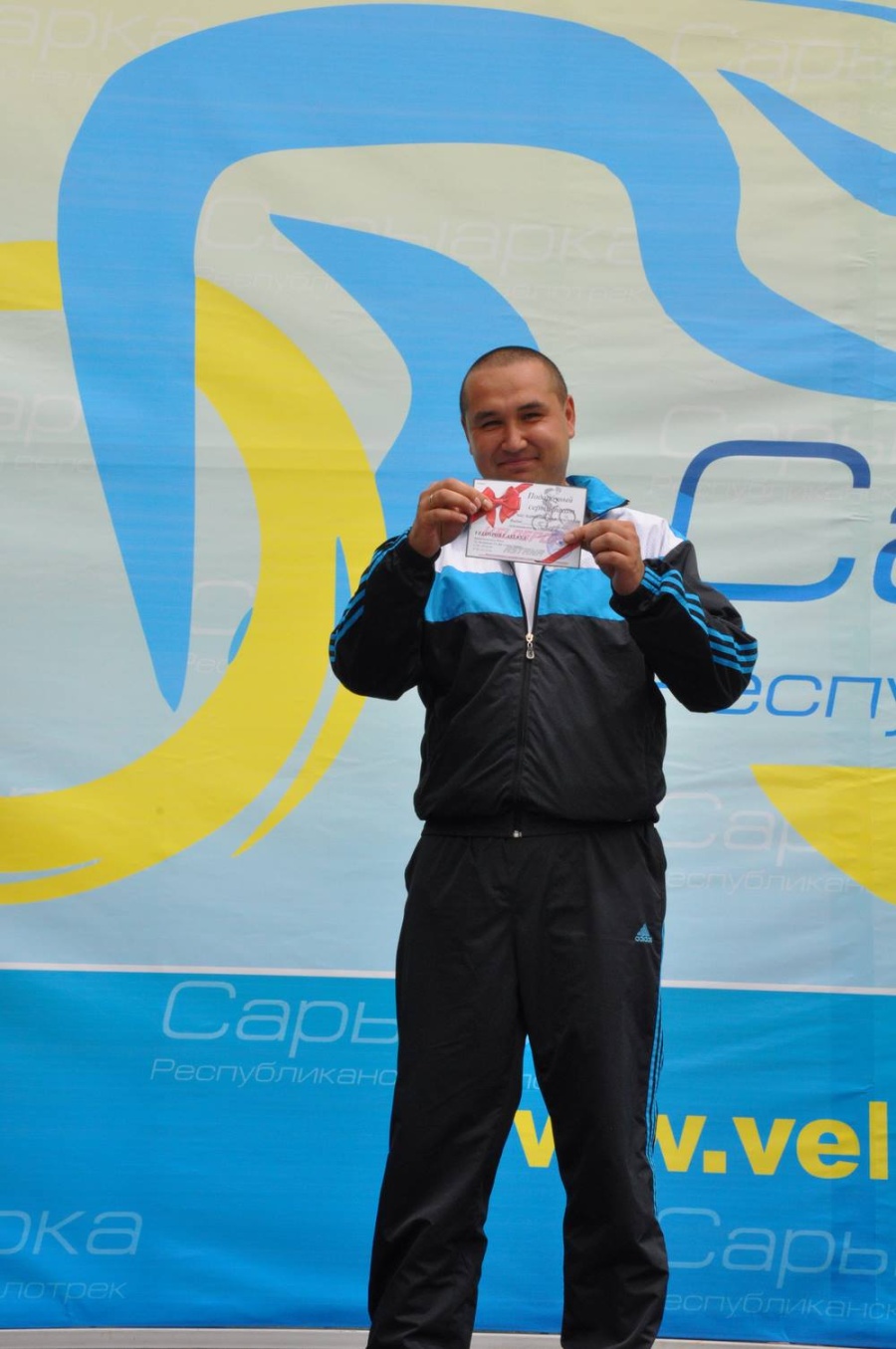 The "Velo Life" sporting event took place at the "Saryarka" cycling track.
