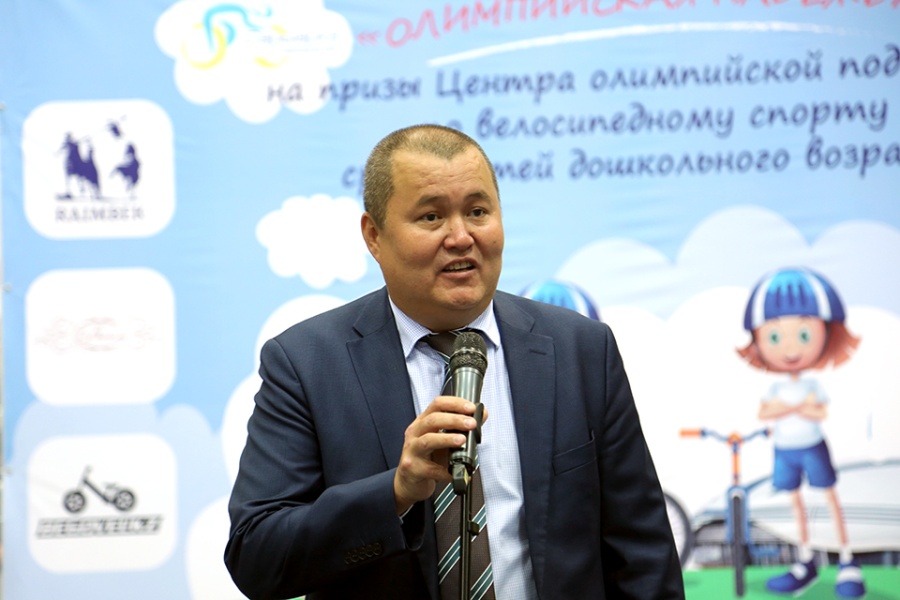 Астана қаласында велосипеді жарысында 157 мектеп жасына дейінгі балалар жүзеге
