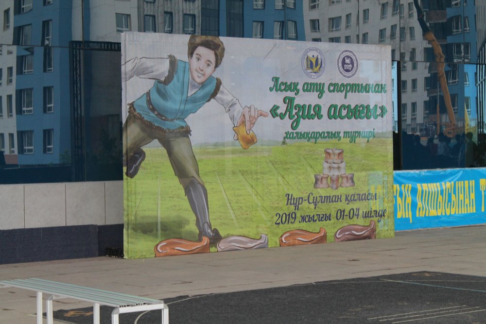 Желіде 35 жастағы адамдармен порно видео Құлаған кеуделермен ұялу