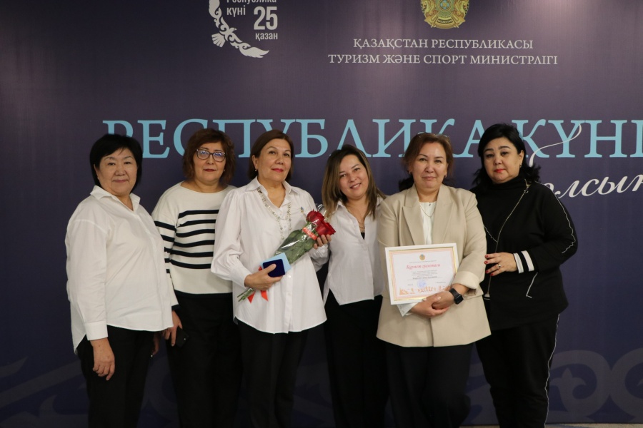 РЕСПУБЛИКА КҮНІ ҚАРСАҢЫНДА «АСТАНА» ОДО ҚЫЗМЕТКЕРЛЕРІ МАРАПАТТАЛДЫ