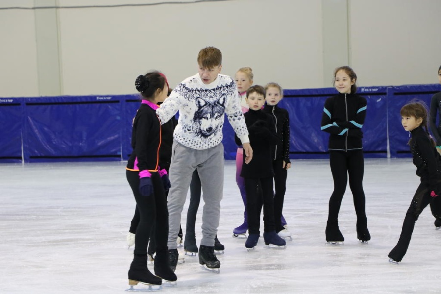 Алексей Ягудин жас спортшыларға шеберлік сағатын өткізді
