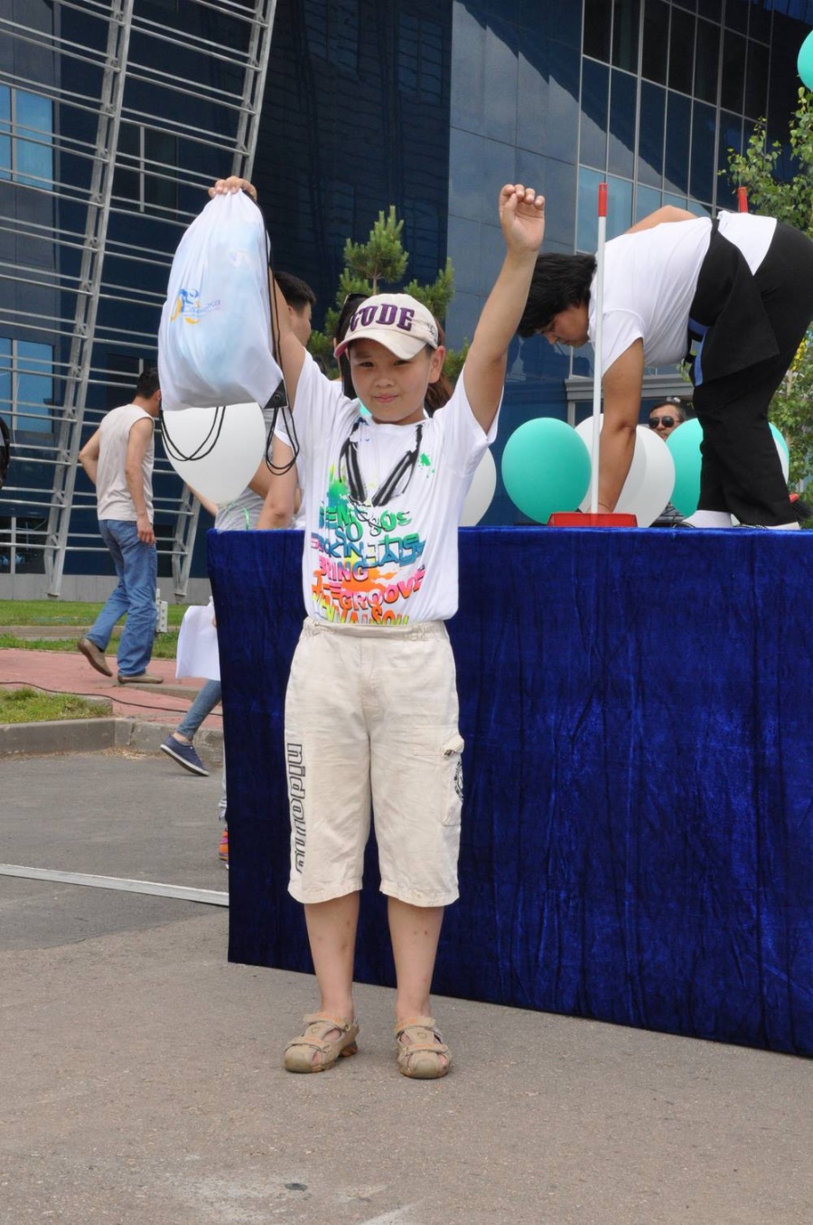 The "Velo Life" sporting event took place at the "Saryarka" cycling track.
