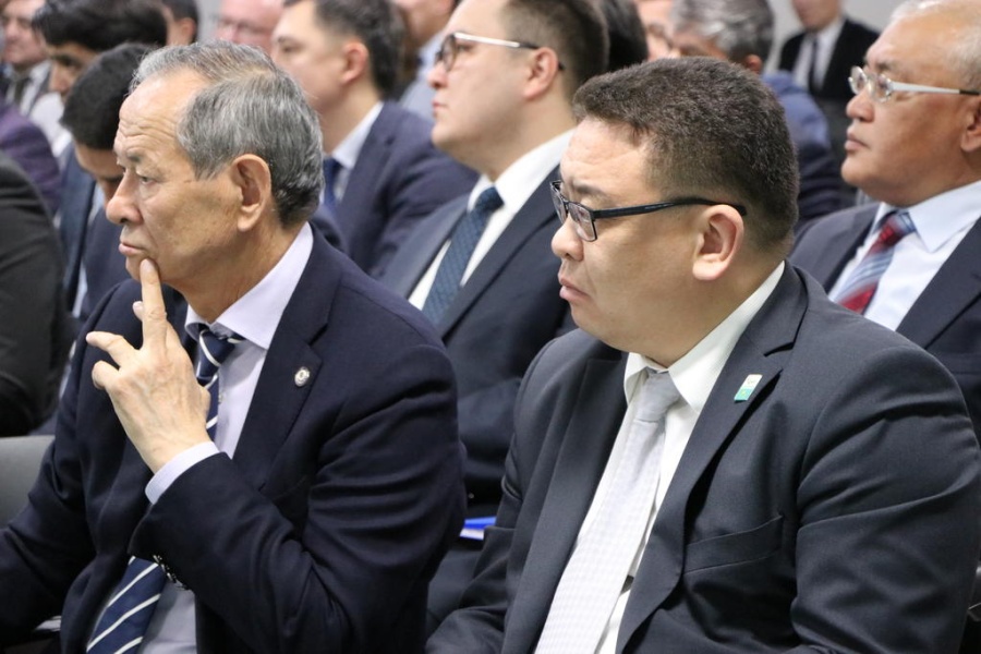 ҚР Премьер-Министрінің Орынбасары Б.М. Сапарбаевтың қатысуымен дене шынықтыру және спорт салаларын дамытуға байланысты жиын өтті