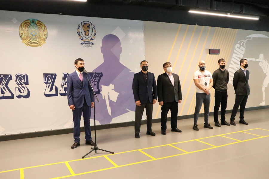 Qazaqstan жеңілатлетикалық спорт кешенінде бокс залы ашылды