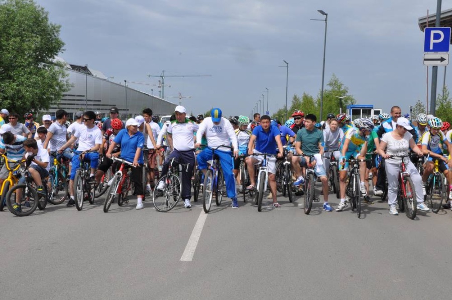 The "Velo Life" sporting event took place at the "Saryarka" cycling track.
