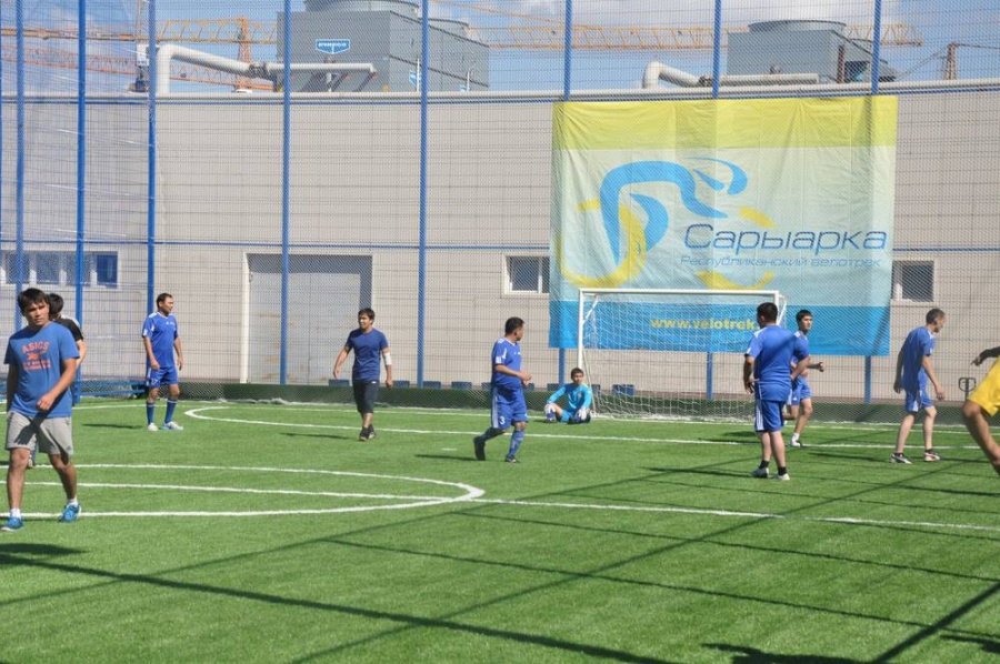 Cycle track Saryarka opened to the Sport Day new mini-soccer fields