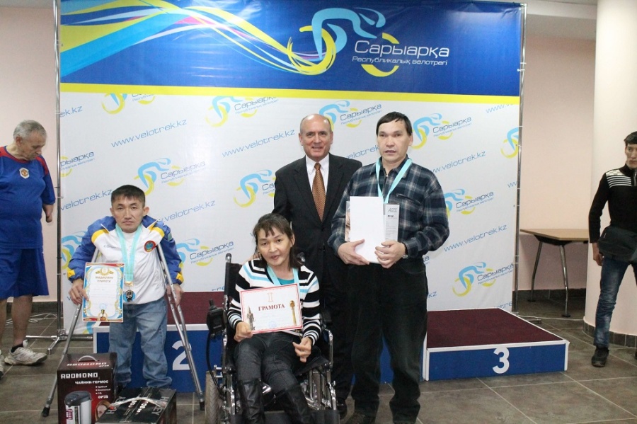 Мүмкіндігі шектеулі жандар арасында турнир